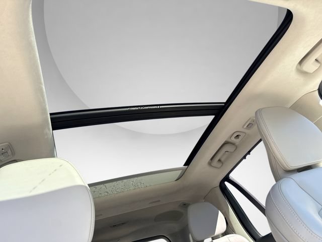 Certified 2025 Volvo XC90 B6 Ultra AWD/4WD image 19