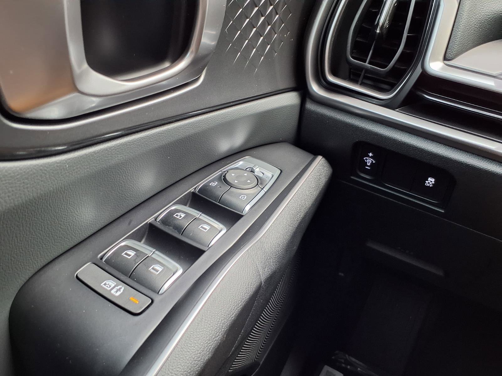 New 2026 Kia Sorento S image 12