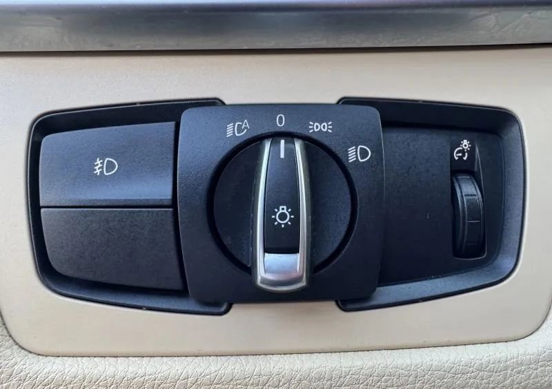 Used 2018 BMW 330i Sedan RWD image 43