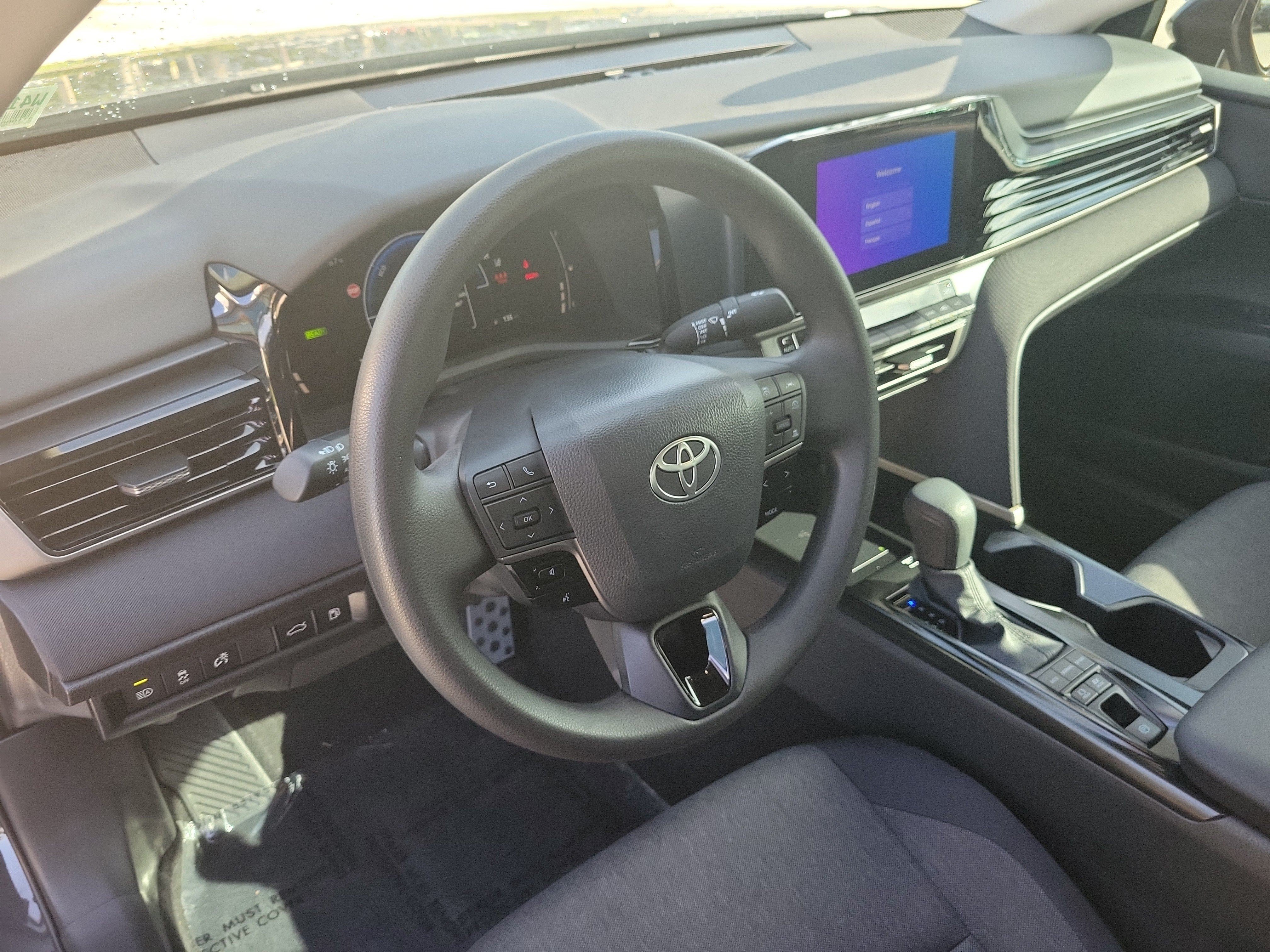 Used 2026 Toyota Camry LE FWD image 23