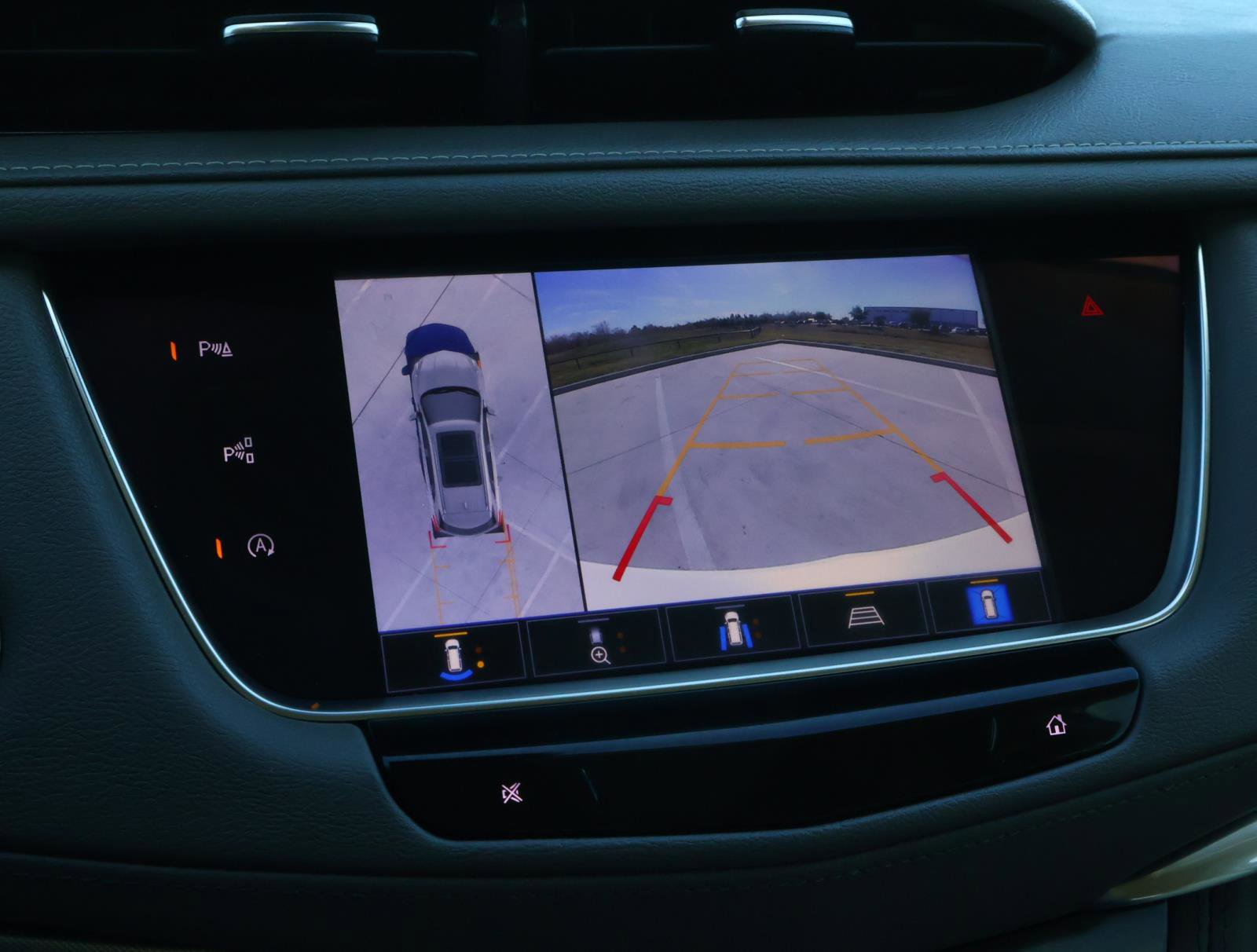 Certified 2022 Cadillac XT5 Premium Luxury w/ Technology Package image 29