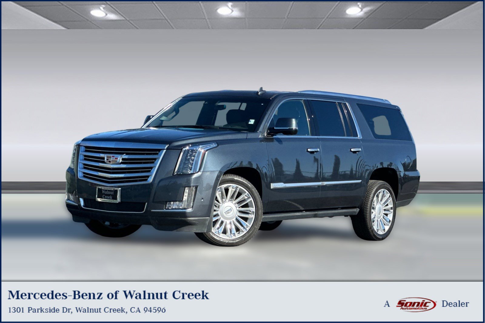 Used 2020 Cadillac Escalade ESV Platinum image 1