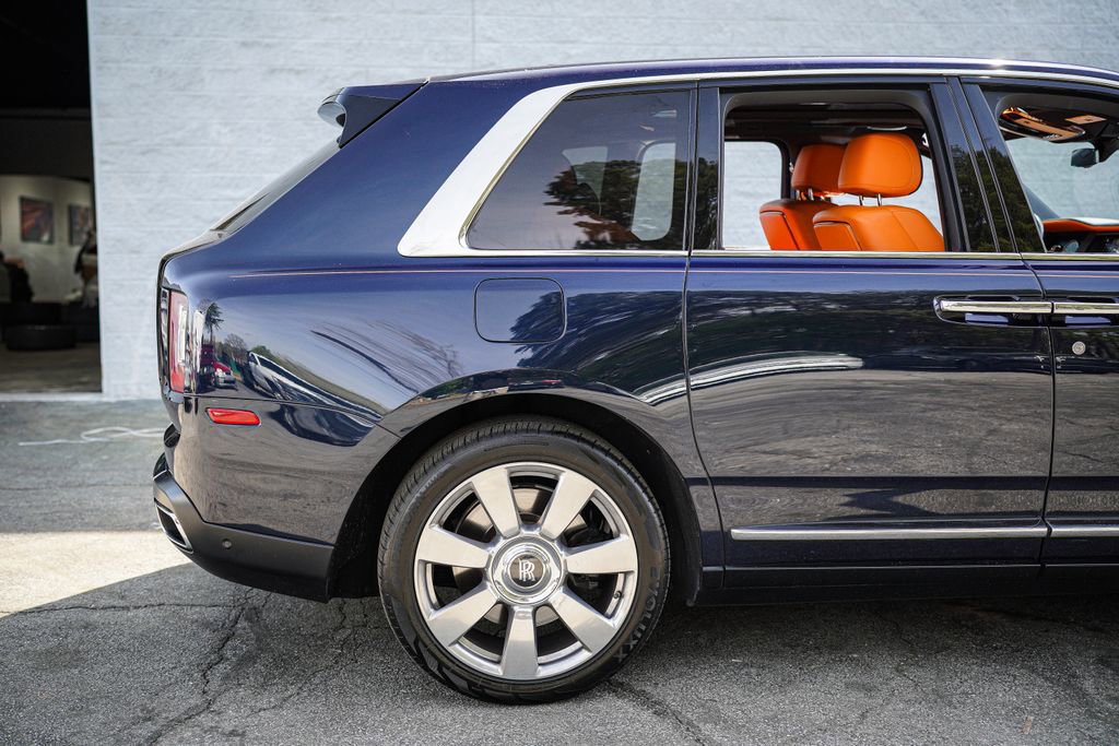 Used 2019 Rolls-Royce Cullinan image 18