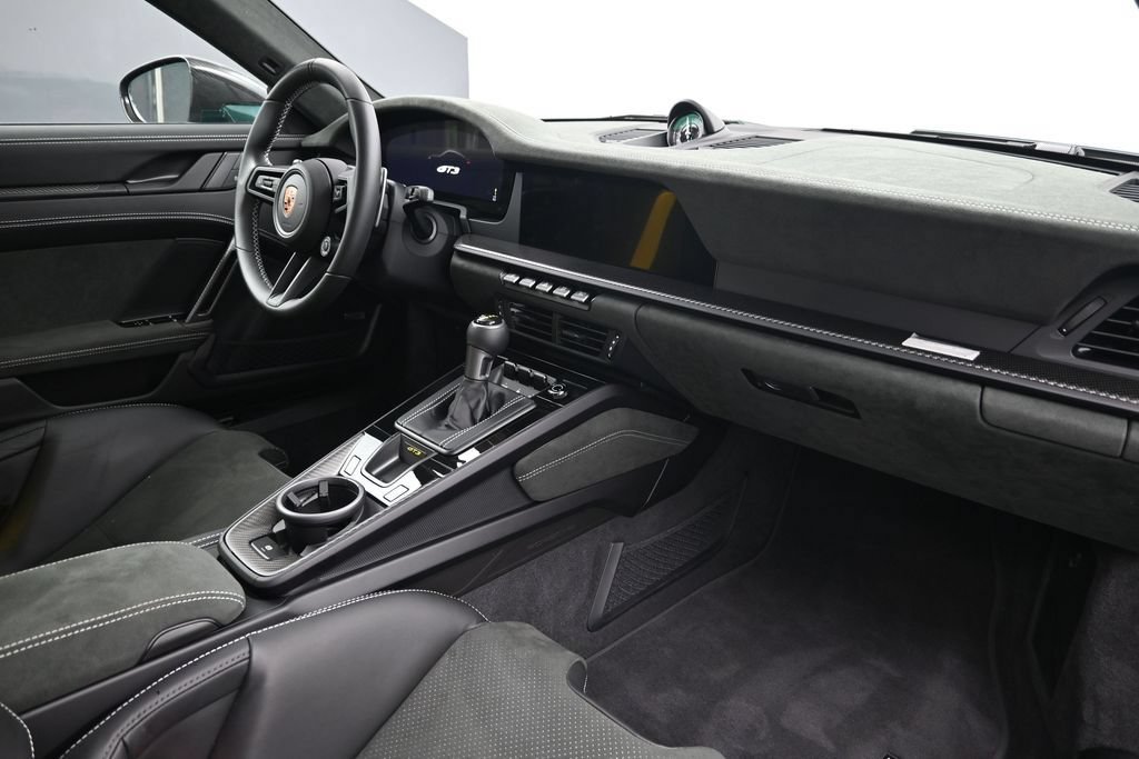 Certified 2026 Porsche 911 GT3 RWD image 12