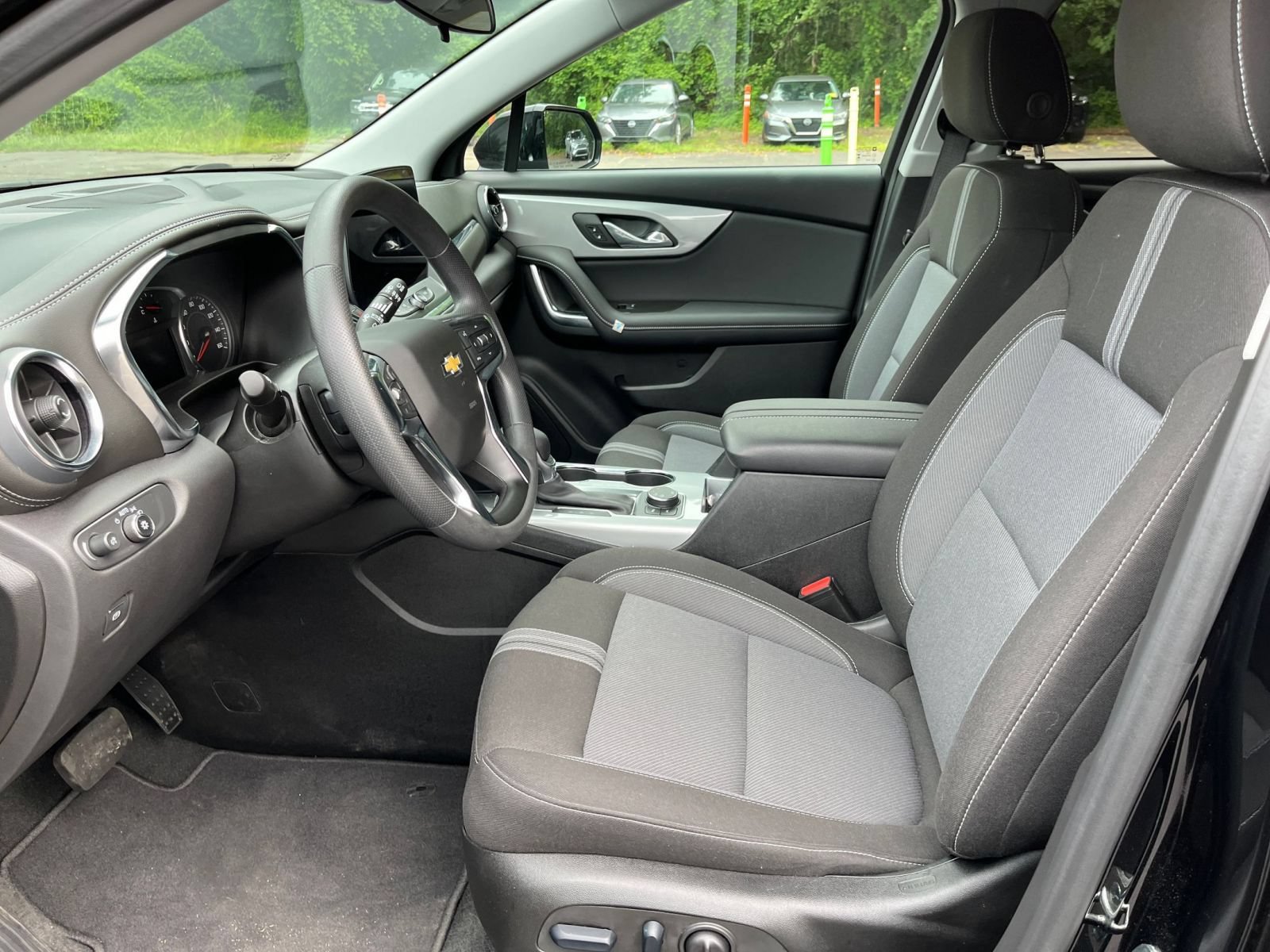 Used 2026 Chevrolet Blazer LT AWD/4WD image 28
