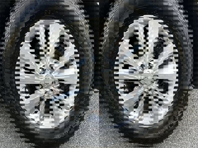 Used 2017 Kia Sedona LX w/ LX Essentials Premium Package image 11