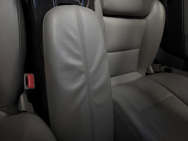 Used 2013 Cadillac XTS Luxury w/ Driver Awareness Package image 15
