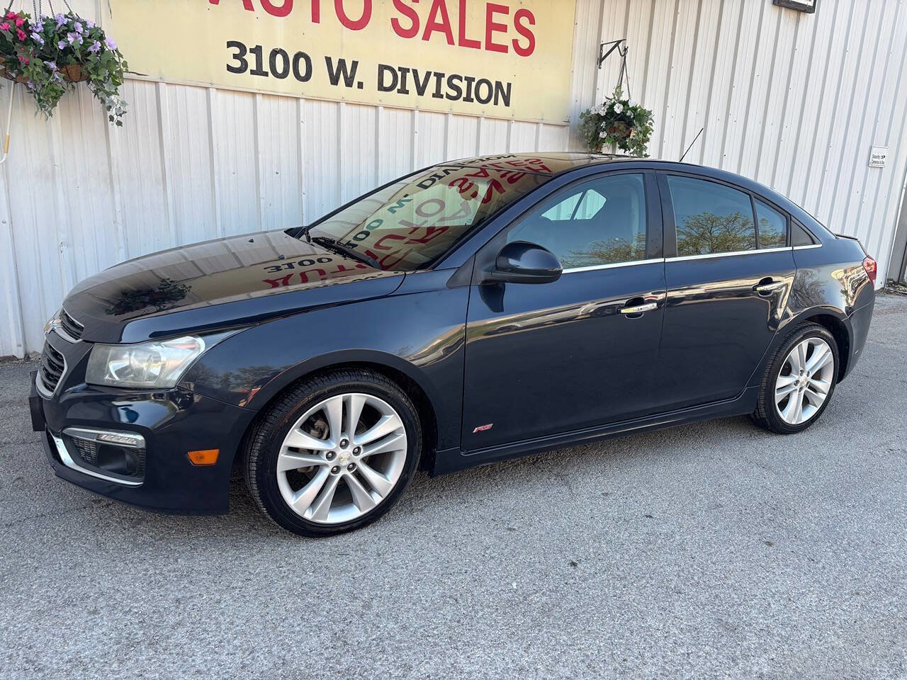 Used 2015 Chevrolet Cruze LTZ w/ Sun, Sound and Sport Package image 3