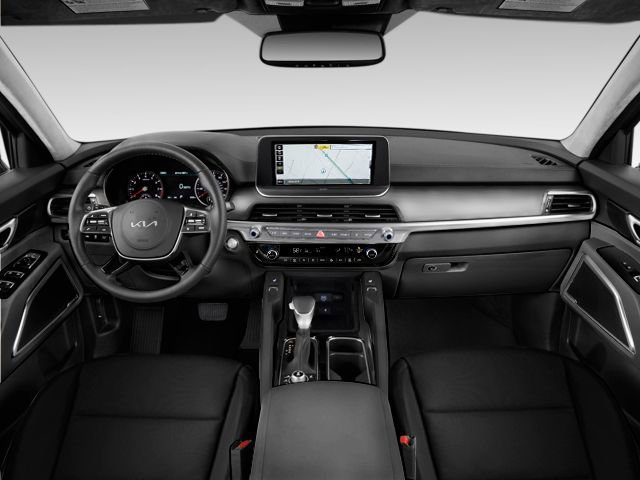 Used 2022 Kia Telluride S image 3