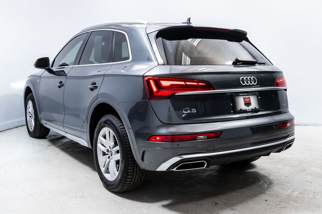 Used 2023 Audi Q5 2.0T Premium w/ Convenience Package AWD/4WD image 3