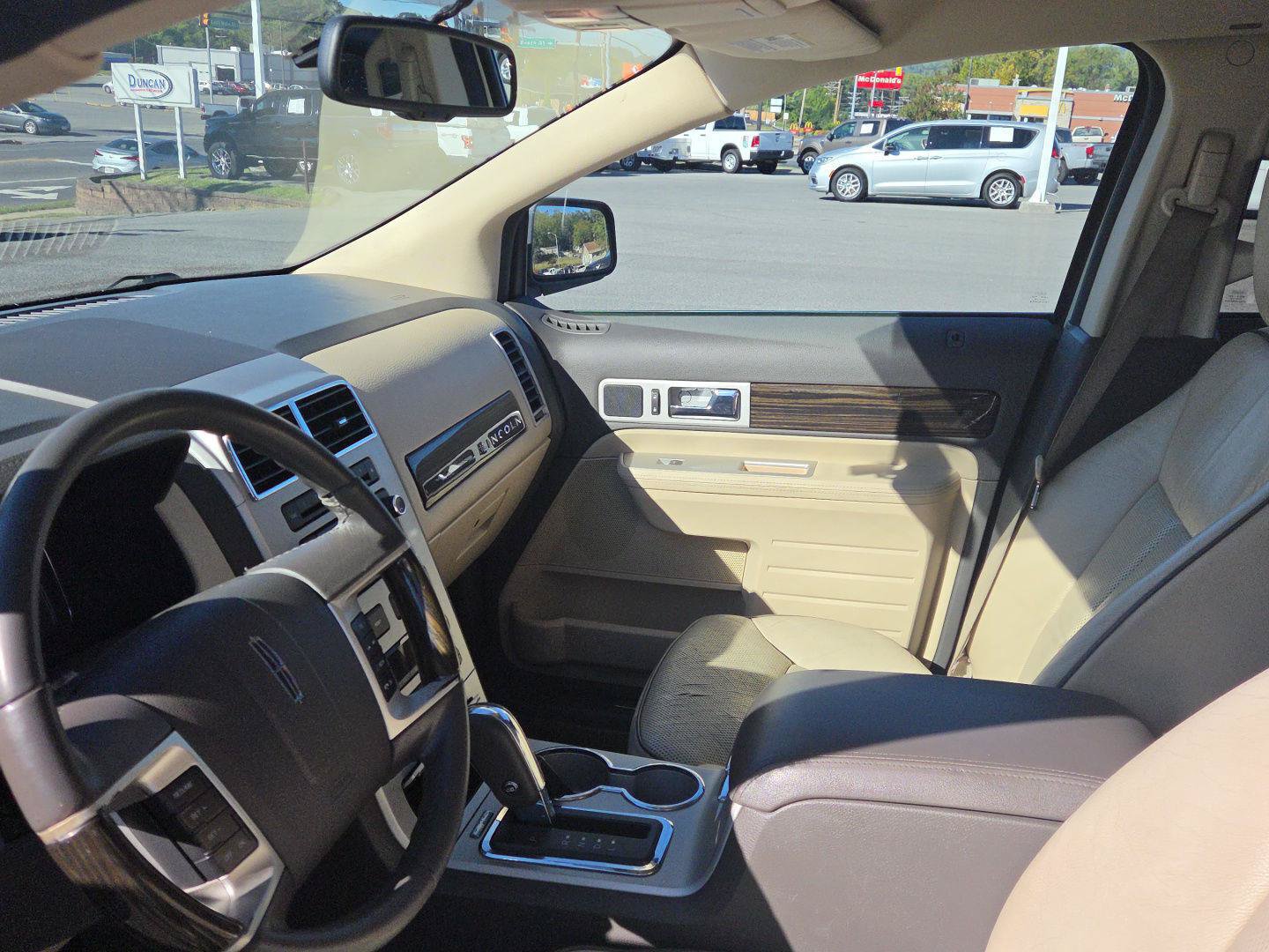 Used 2008 Lincoln MKX AWD image 11