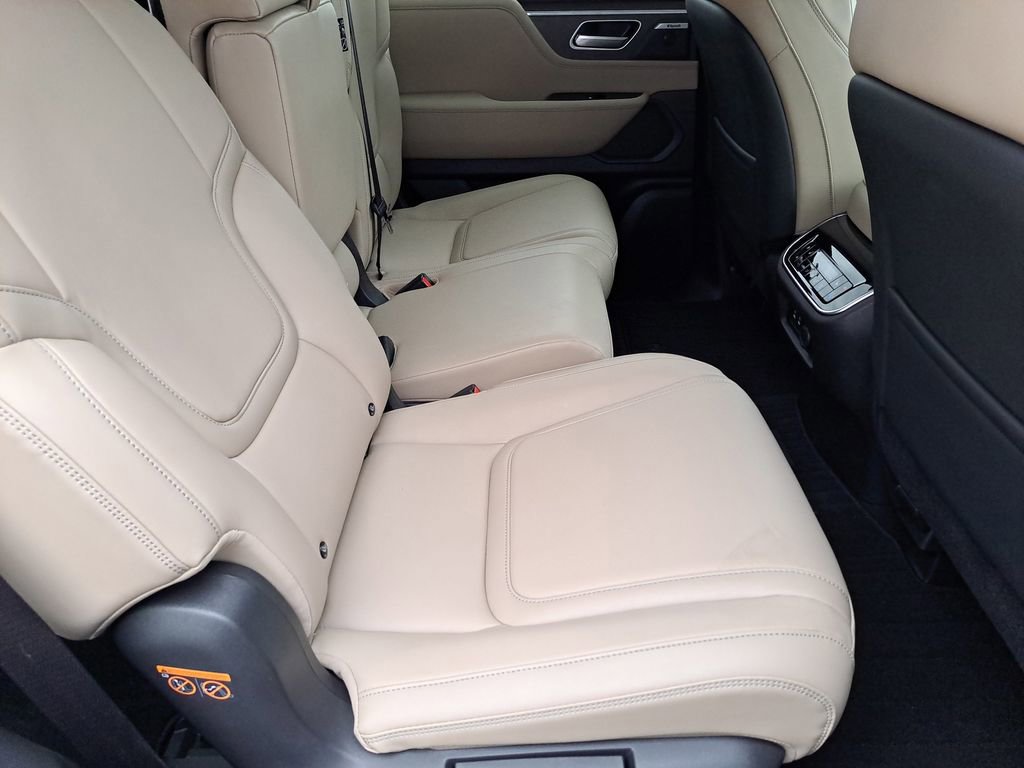 Certified 2025 INFINITI QX80 Pure w/ Cargo Package image 29