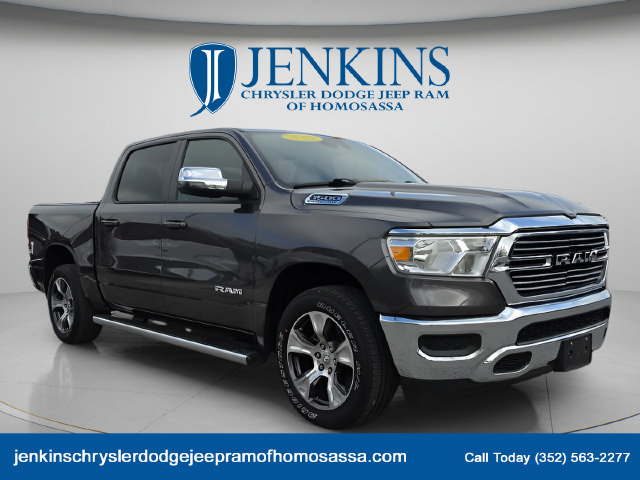 Used 2023 RAM 1500 Laramie AWD/4WD image 2