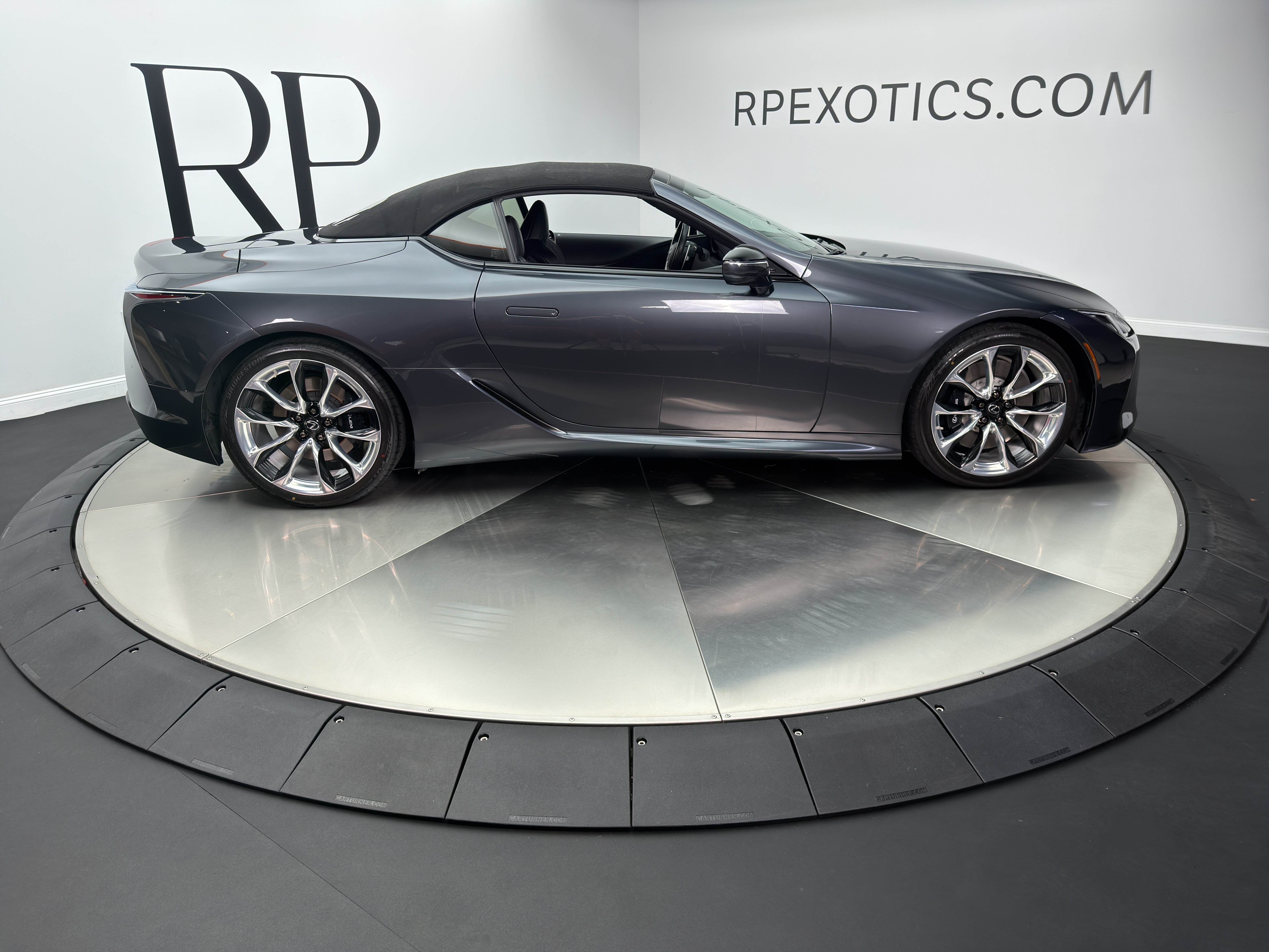Used 2022 Lexus LC 500 Convertible w/ Touring Package RWD image 15