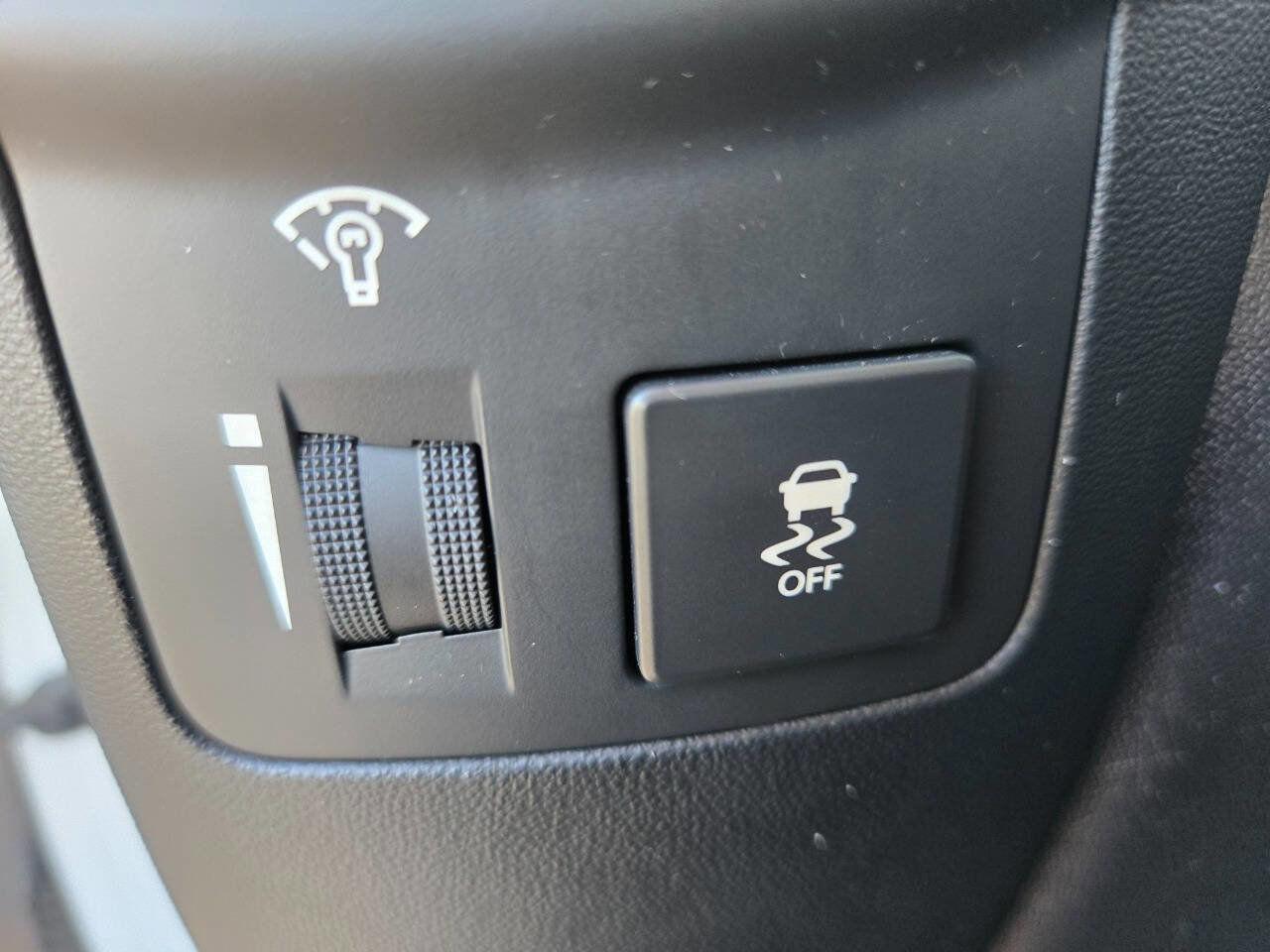 Used 2010 Kia Soul + FWD image 13