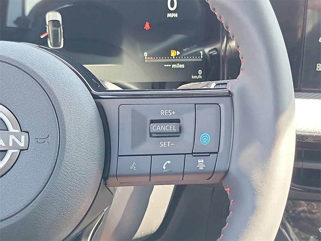 New 2026 Nissan Kicks SR w/ SR Premium Package FWD image 7