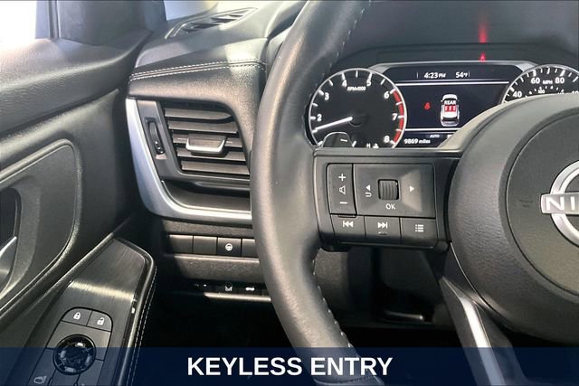 Used 2024 Nissan Rogue SV w/ SV Premium Package AWD/4WD image 15