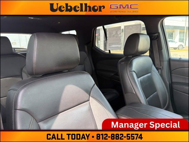 Used 2023 Chevrolet Traverse LT AWD/4WD image 4