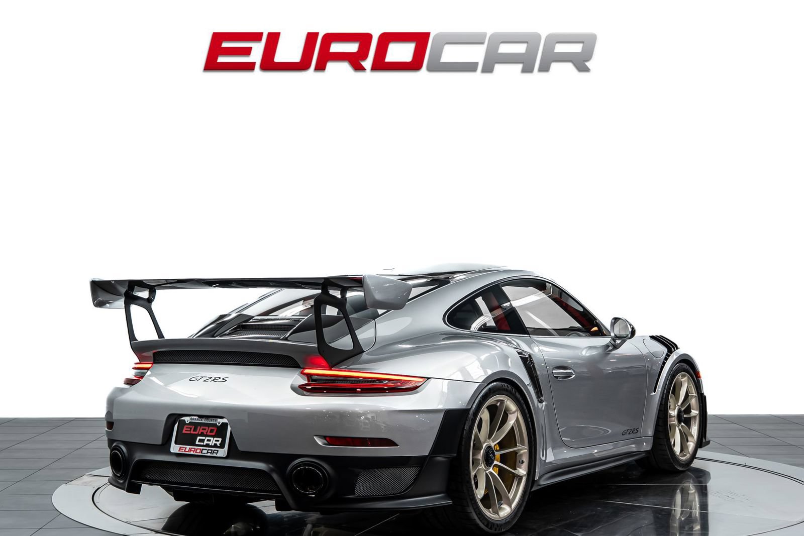 Used 2019 Porsche 911 GT2 RS RWD image 5