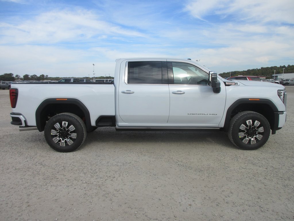 New 2026 GMC Sierra 3500 Denali w/ Denali Reserve Package image 2