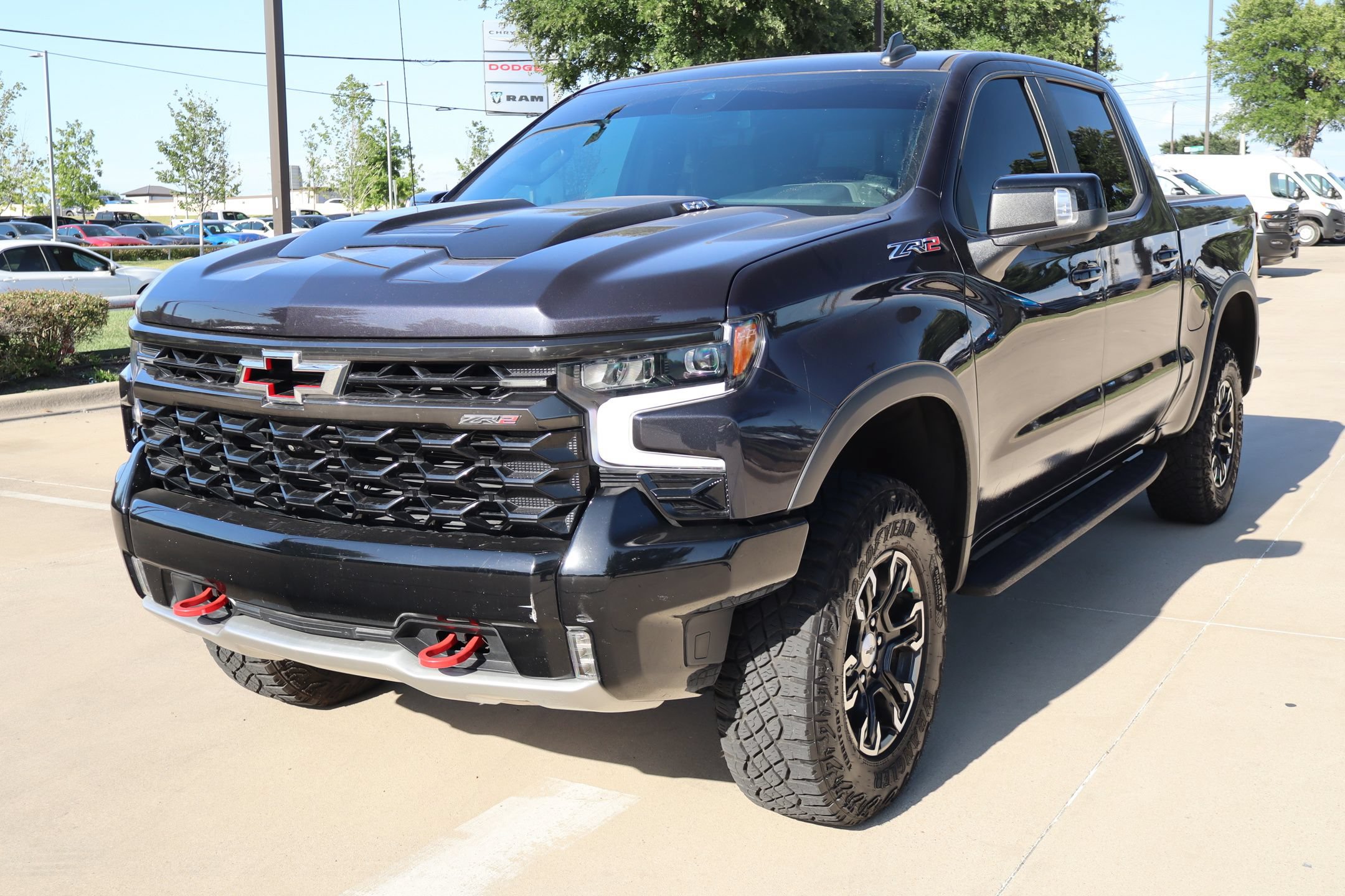 Used 2023 Chevrolet Silverado 1500 ZR2 AWD/4WD image 8