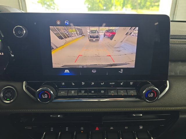 Certified 2024 Chevrolet Colorado ZR2 w/ ZR2 Convenience Package III AWD/4WD image 16