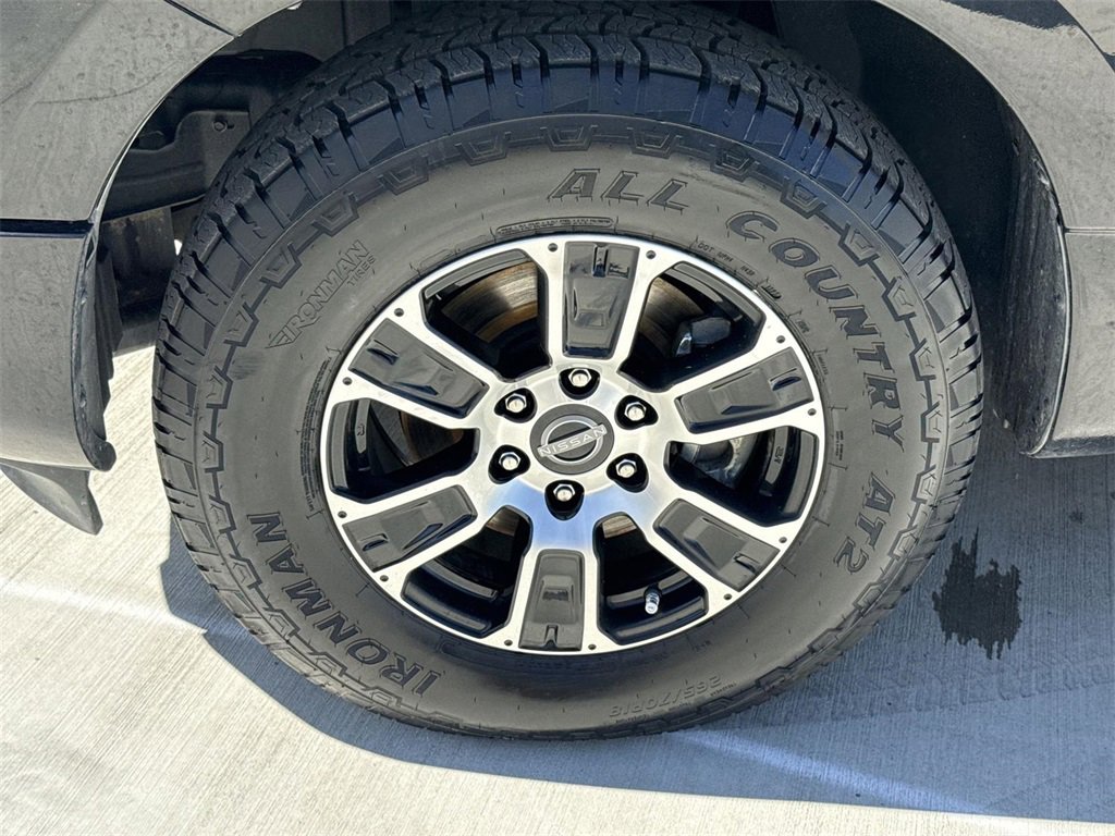 Used 2023 Nissan Titan SV image 29