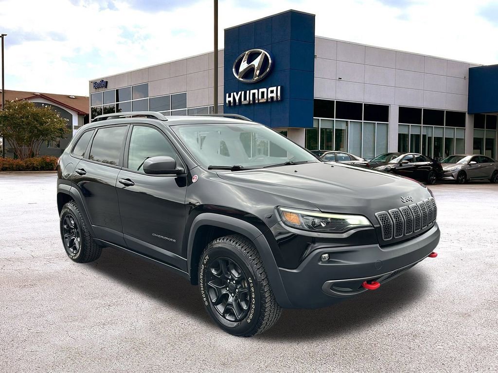 Used 2020 Jeep Cherokee Trailhawk image 7