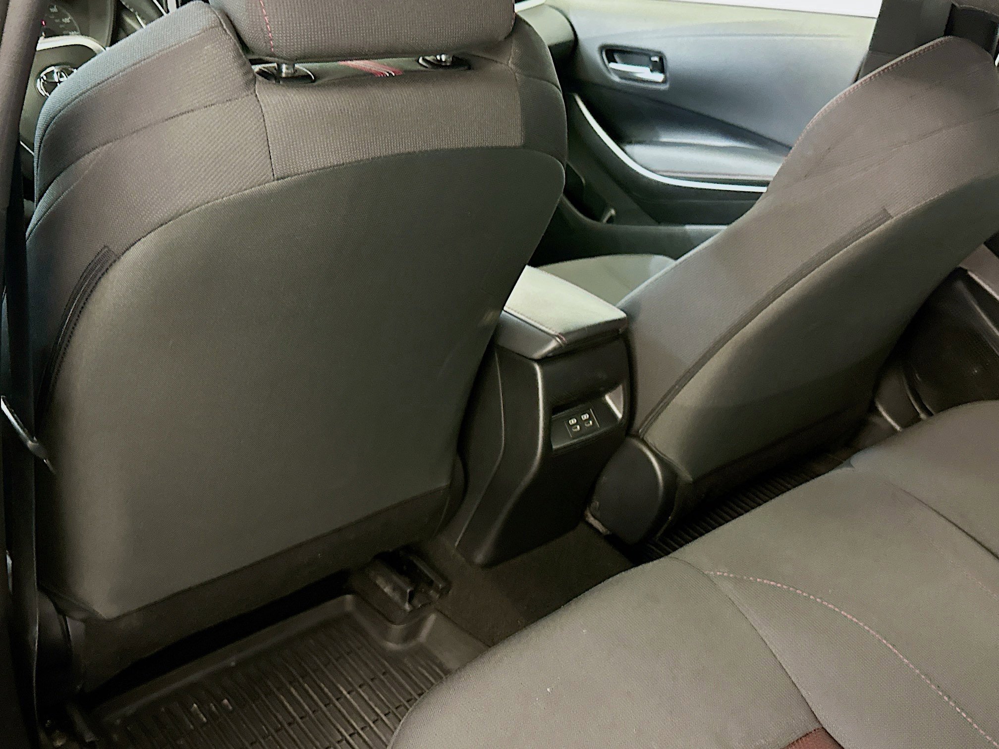 Used 2024 Toyota Corolla SE image 28