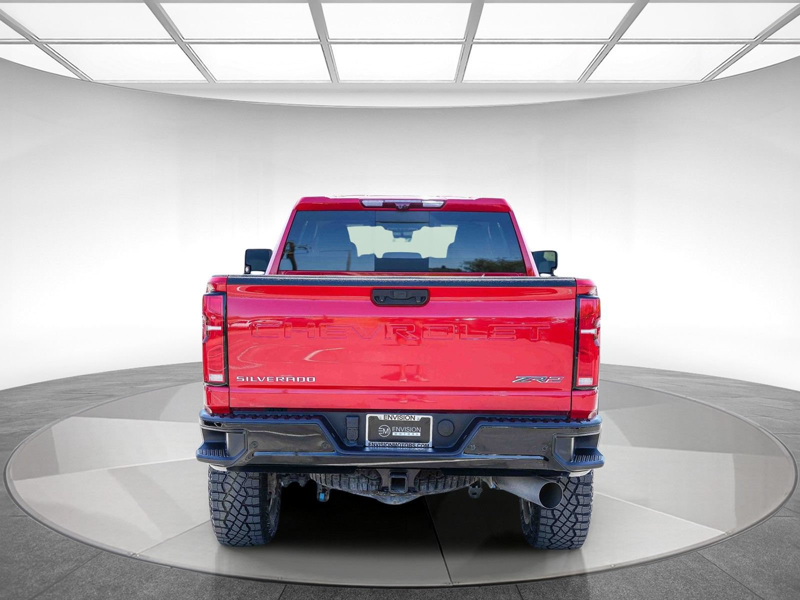 Used 2024 Chevrolet Silverado 2500 ZR2 w/ Technology Package AWD/4WD image 3