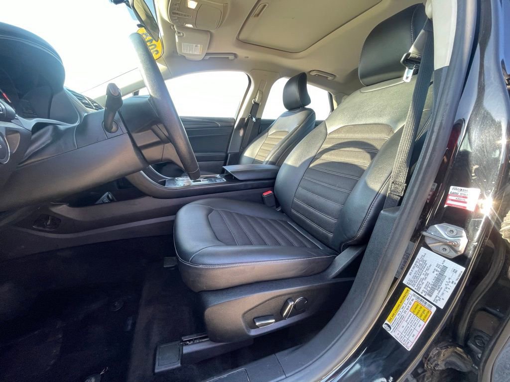 Used 2018 Ford Fusion SE w/ Equipment Group 601A image 11