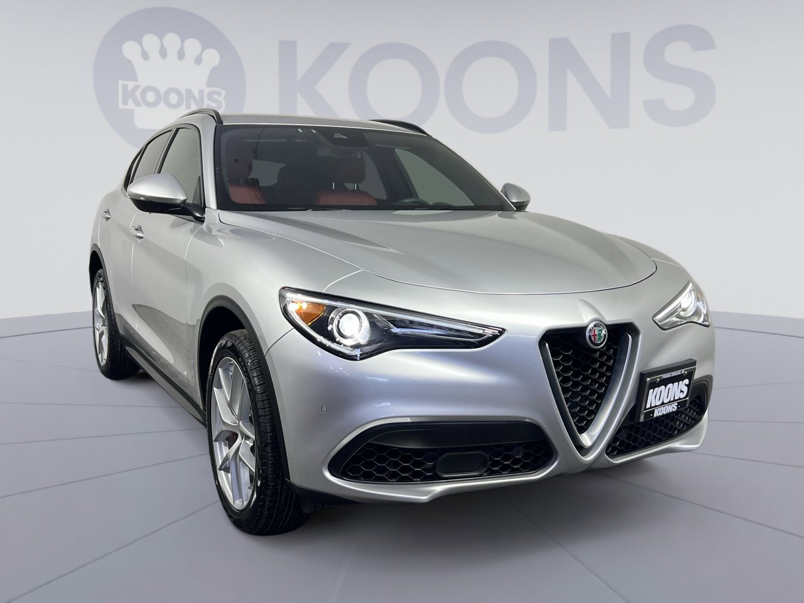 Used 2019 Alfa Romeo Stelvio Ti Sport w/ Quick Order Package 22S Sport image 10