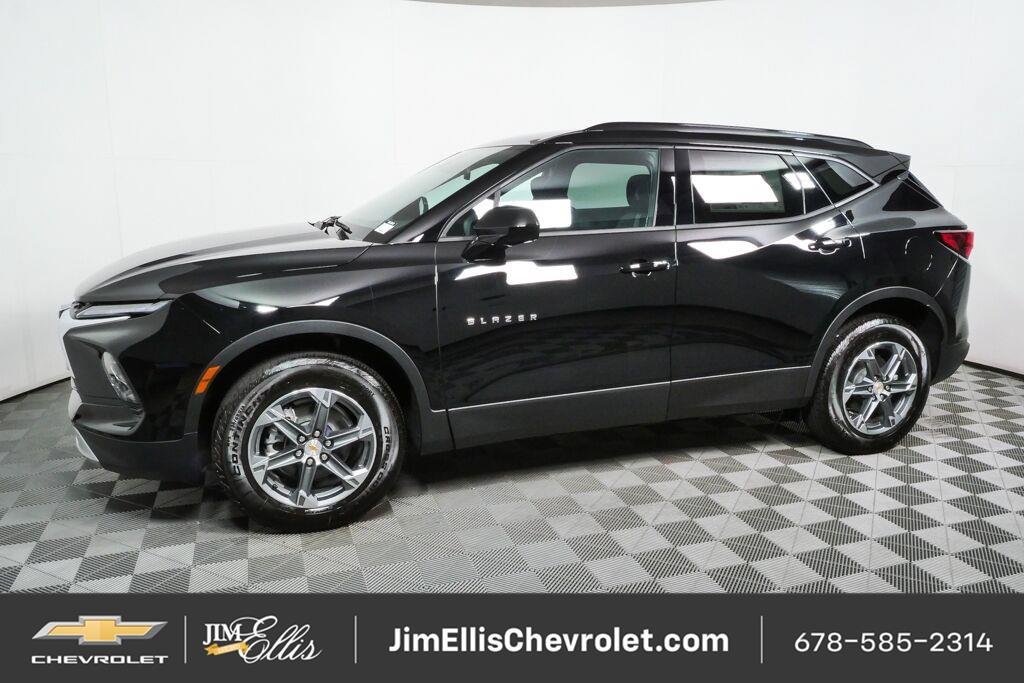 New 2026 Chevrolet Blazer LT w/ Convenience Package FWD image 31