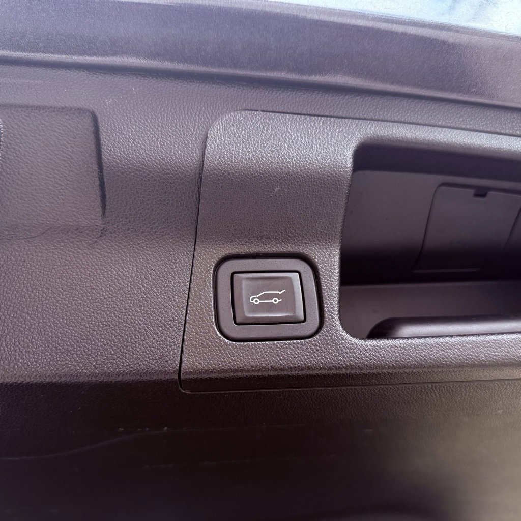 Used 2019 GMC Acadia Denali w/ Technology Package image 16