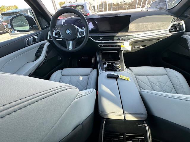 New 2026 BMW X5 xDrive50e w/ M Sport Package image 7