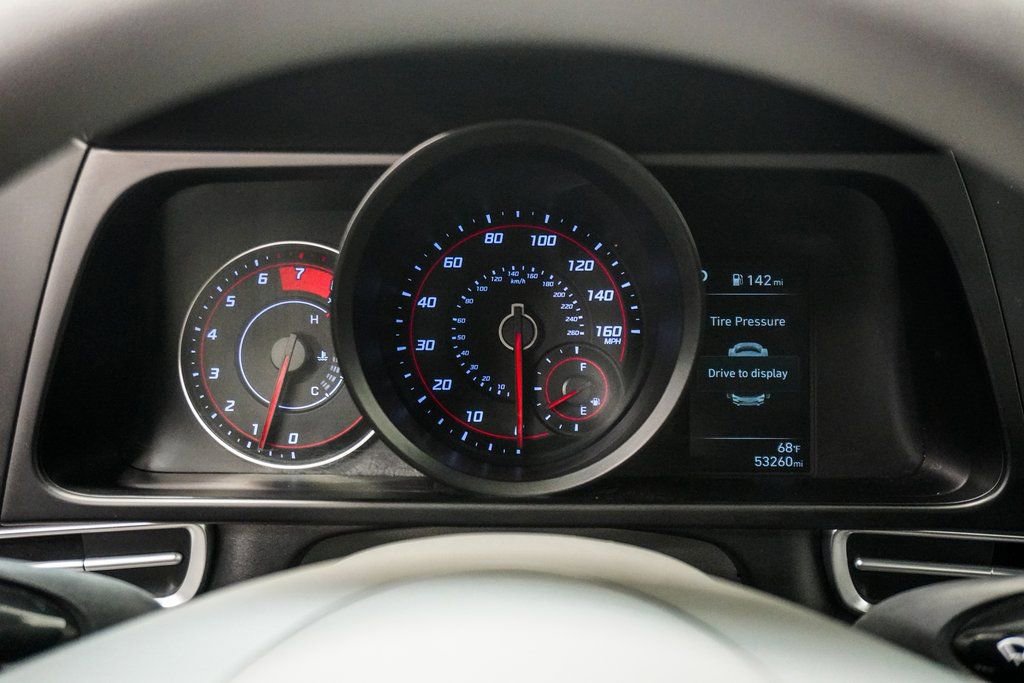 Used 2022 Hyundai Elantra SEL image 27