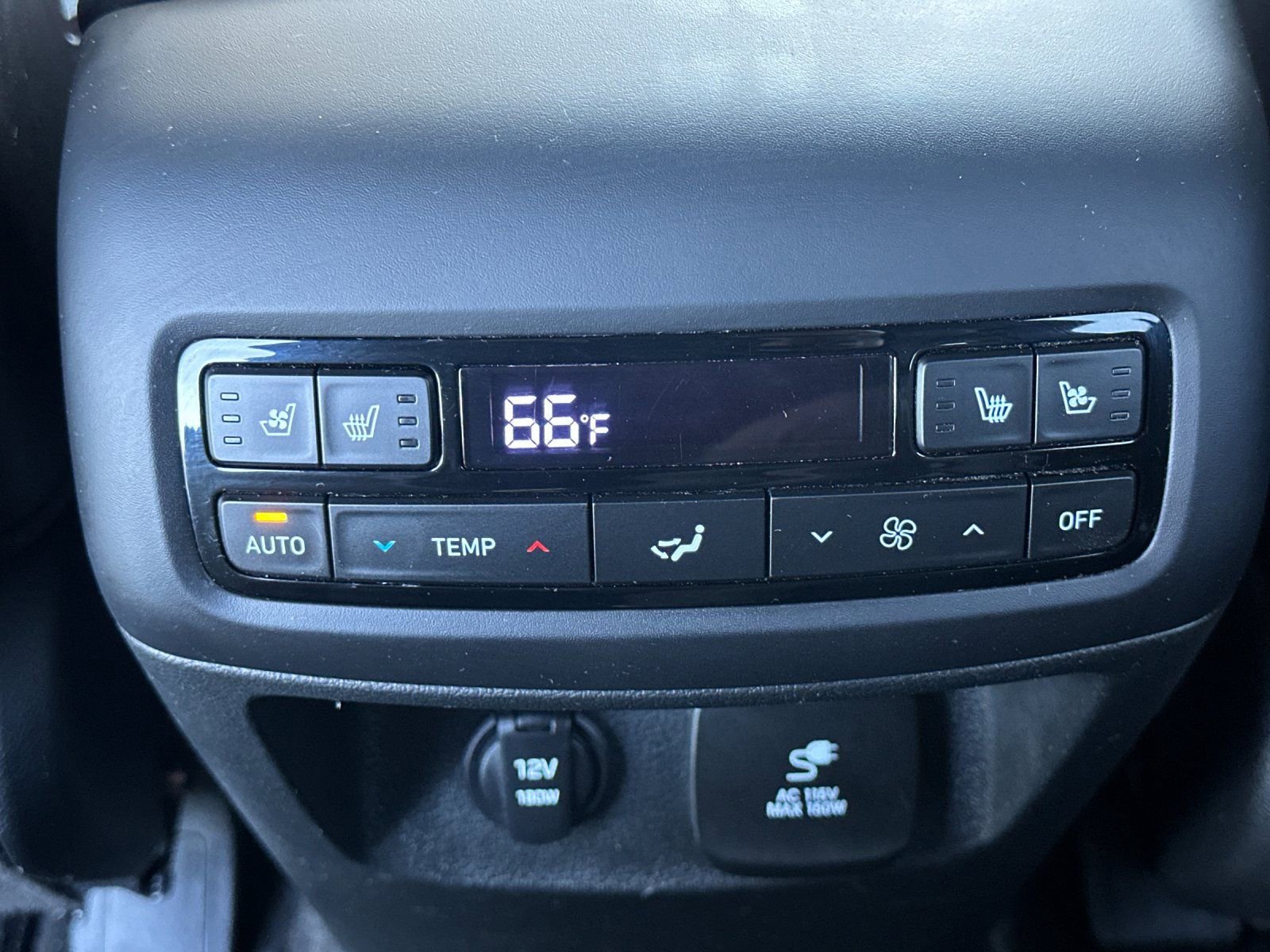 Used 2023 Hyundai Palisade Calligraphy image 13