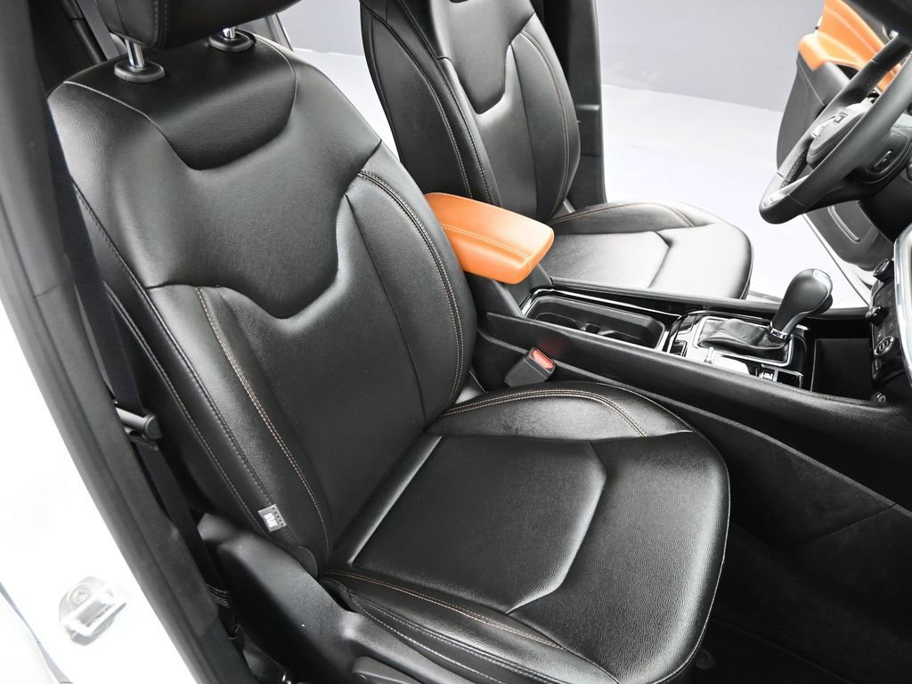 Used 2024 Jeep Compass Limited image 31