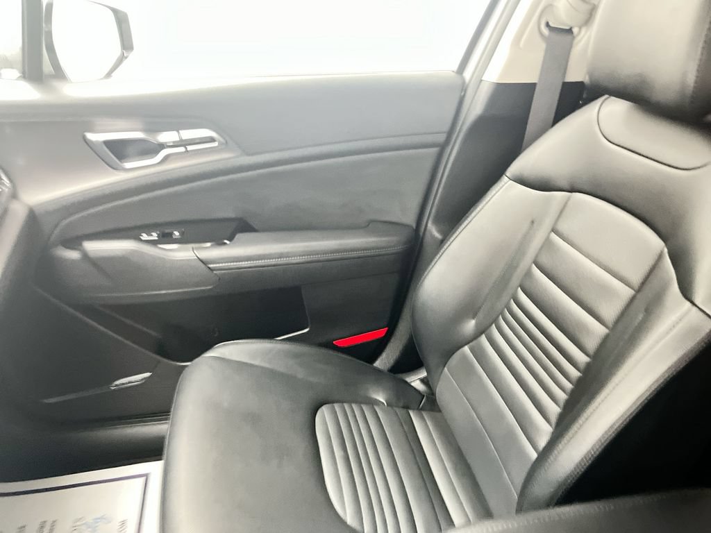 Used 2024 Kia Sportage SX FWD image 11