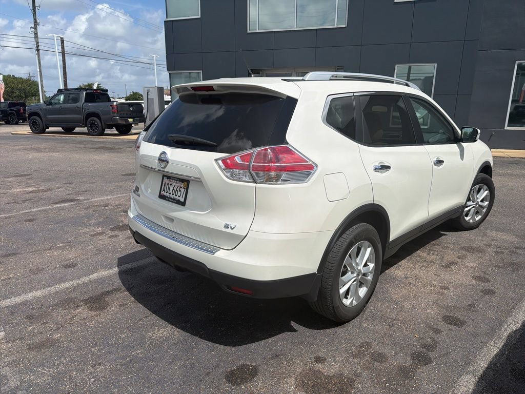Used 2016 Nissan Rogue SV FWD image 5