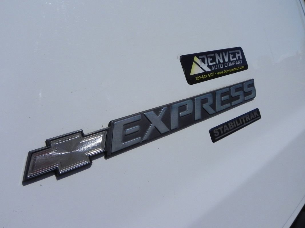 Used 2015 Chevrolet Express 3500 Extended image 22
