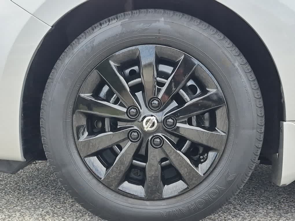 Used 2017 Nissan Altima 2.5 S w/ Power Driver Seat Package FWD image 6