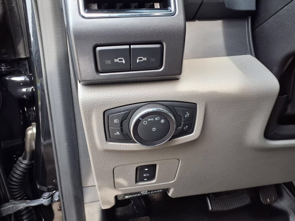 Used 2020 Ford F250 XLT w/ XLT Premium Package AWD/4WD image 23