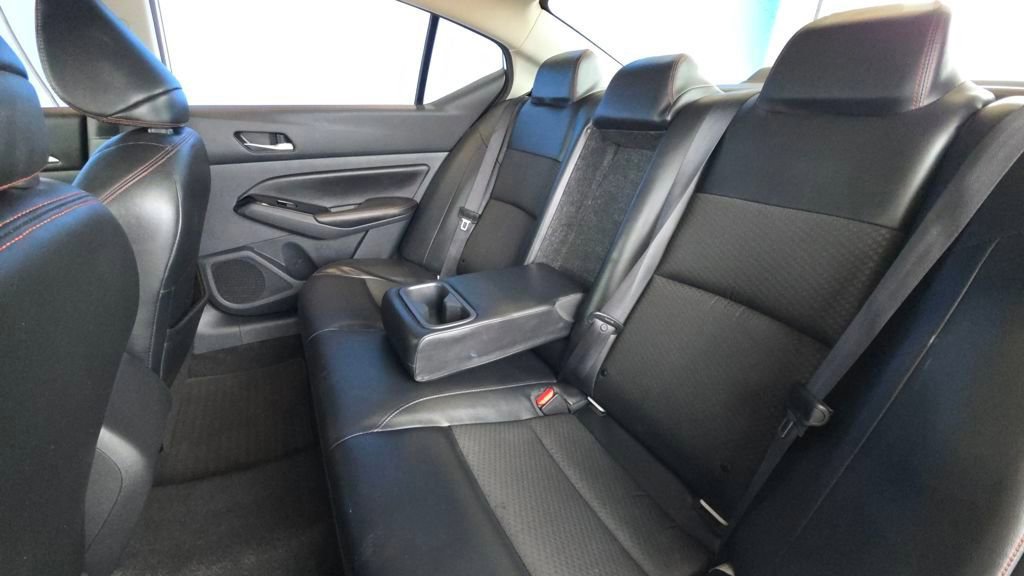 Used 2023 Nissan Altima 2.5 SR FWD image 17