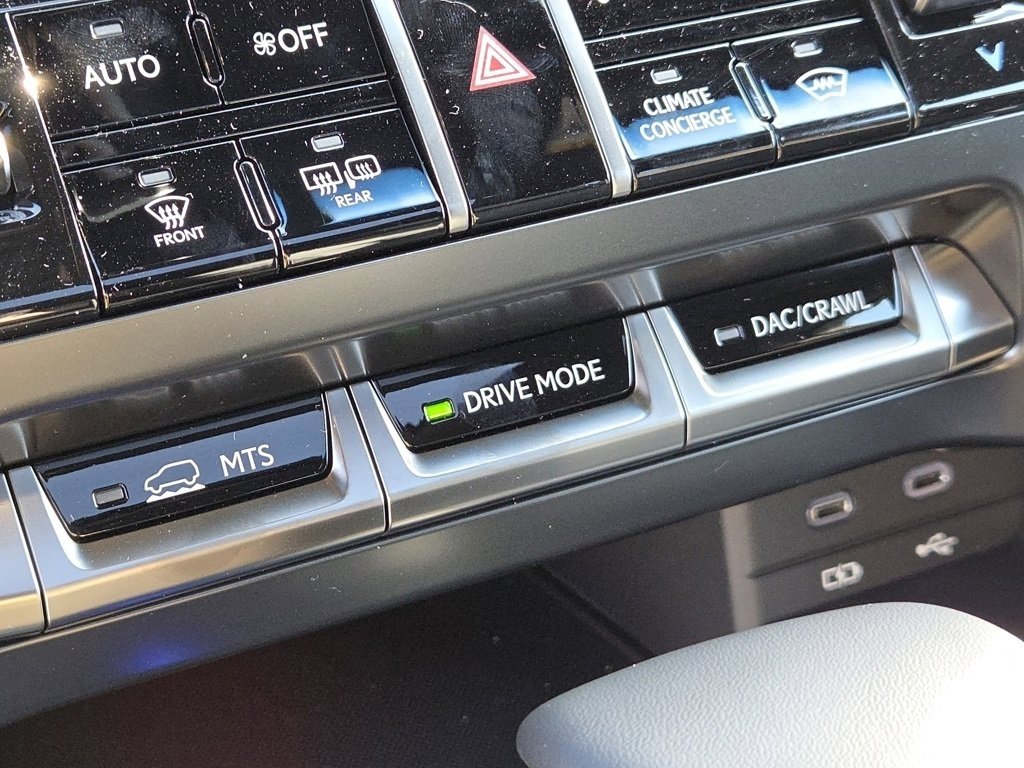 New 2025 Lexus LX 600 600 Premium image 30