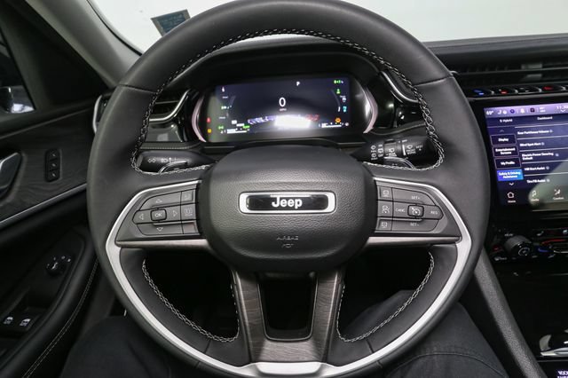 Used 2023 Jeep Grand Cherokee 4WD 4xe image 35