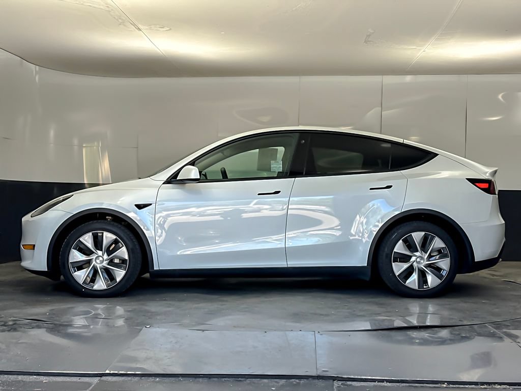 Used 2023 Tesla Model Y Long Range AWD/4WD image 6