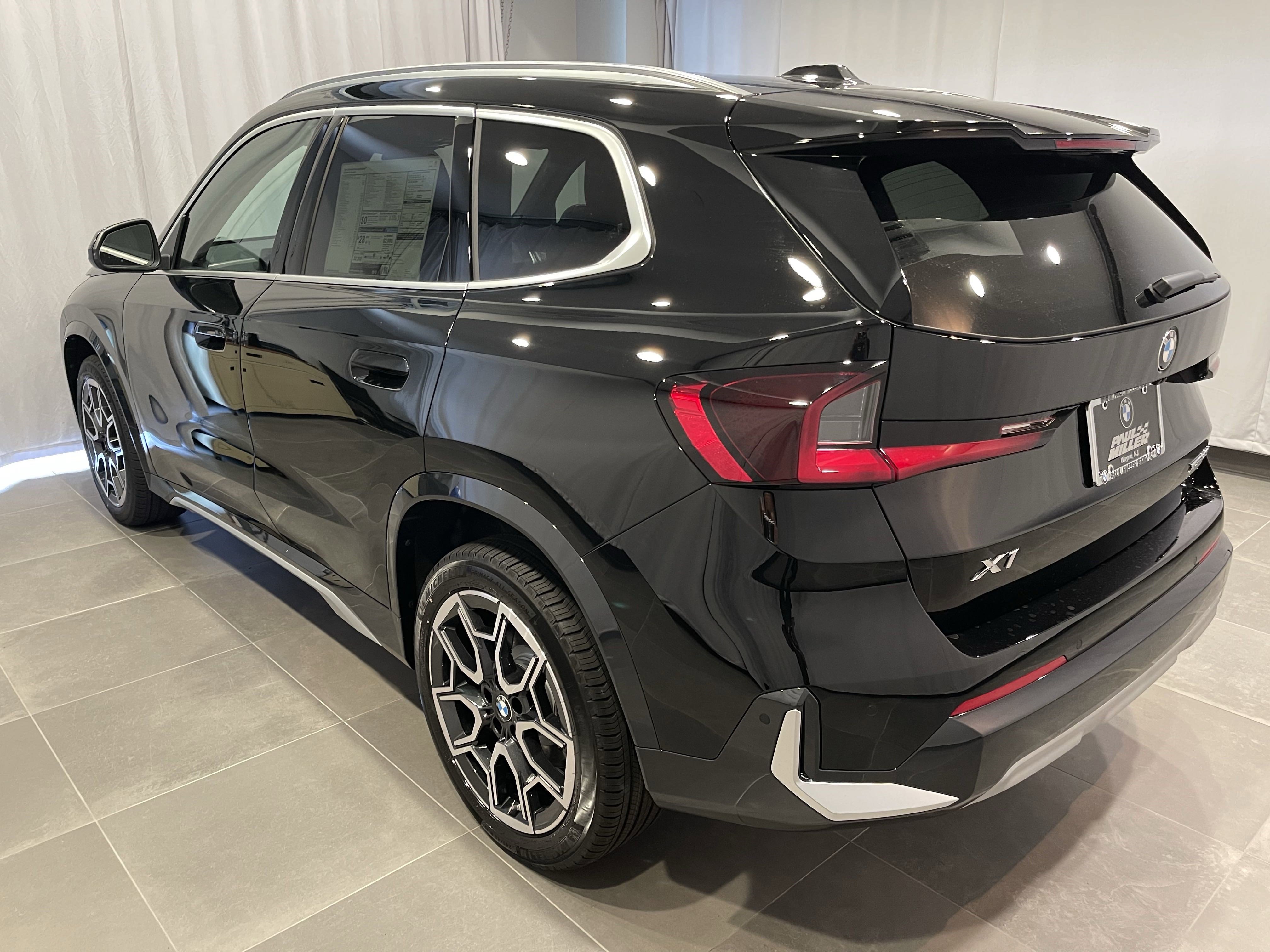 Used 2025 BMW X1 xDrive28i w/ Convenience Package image 4