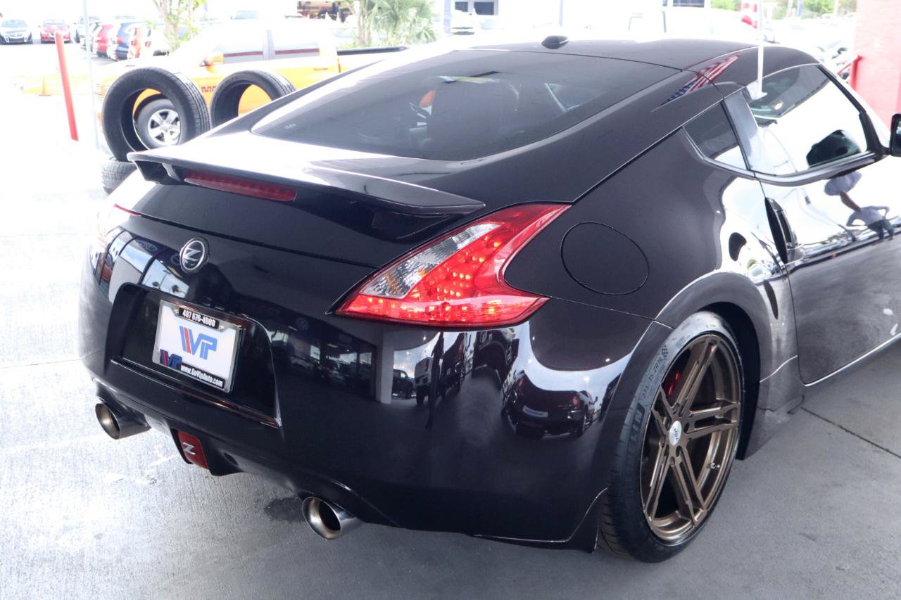 Used 2015 Nissan 370Z Coupe RWD image 7