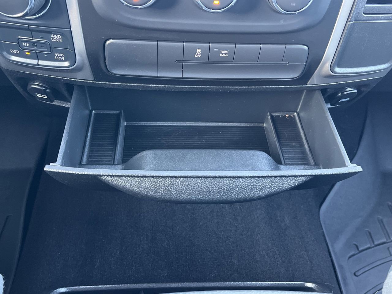 Used 2019 RAM 1500 Classic SLT image 7
